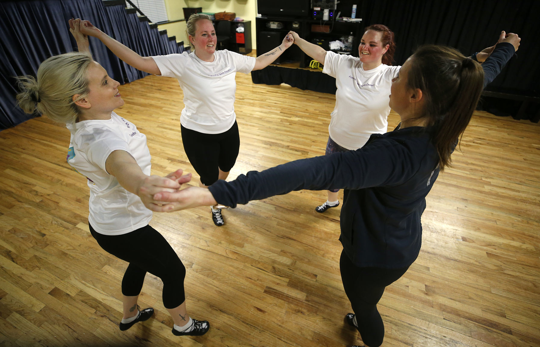 20200317_LIF_IRISHDANCE_AWE02